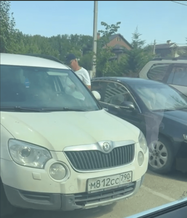 Ang awto nga adunay numero М812СС 790RUS Skoda Yeti narehistro
