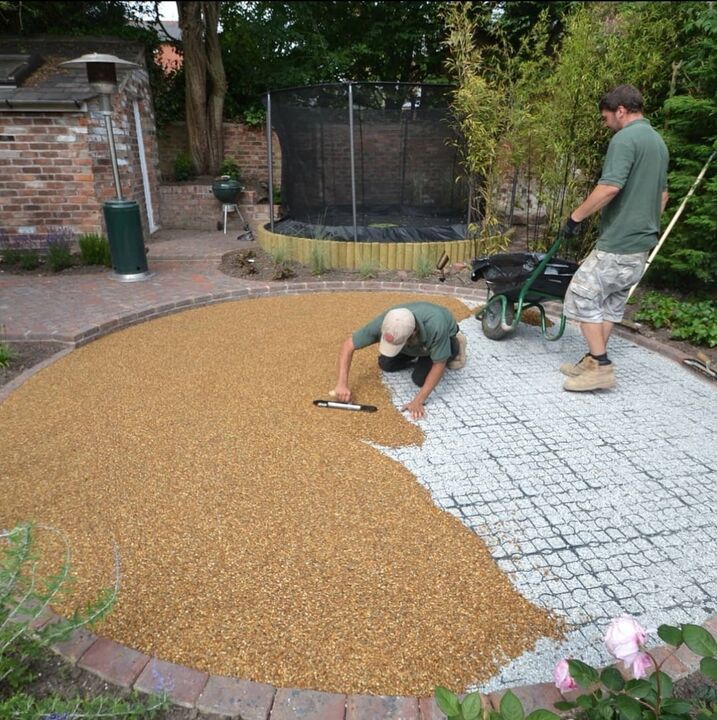 Mga panudlo alang sa pagbutang sa usa ka karpet nga bato
